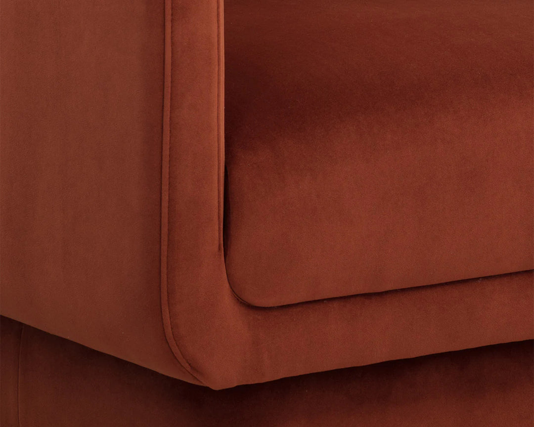 Everton Lounge Chair