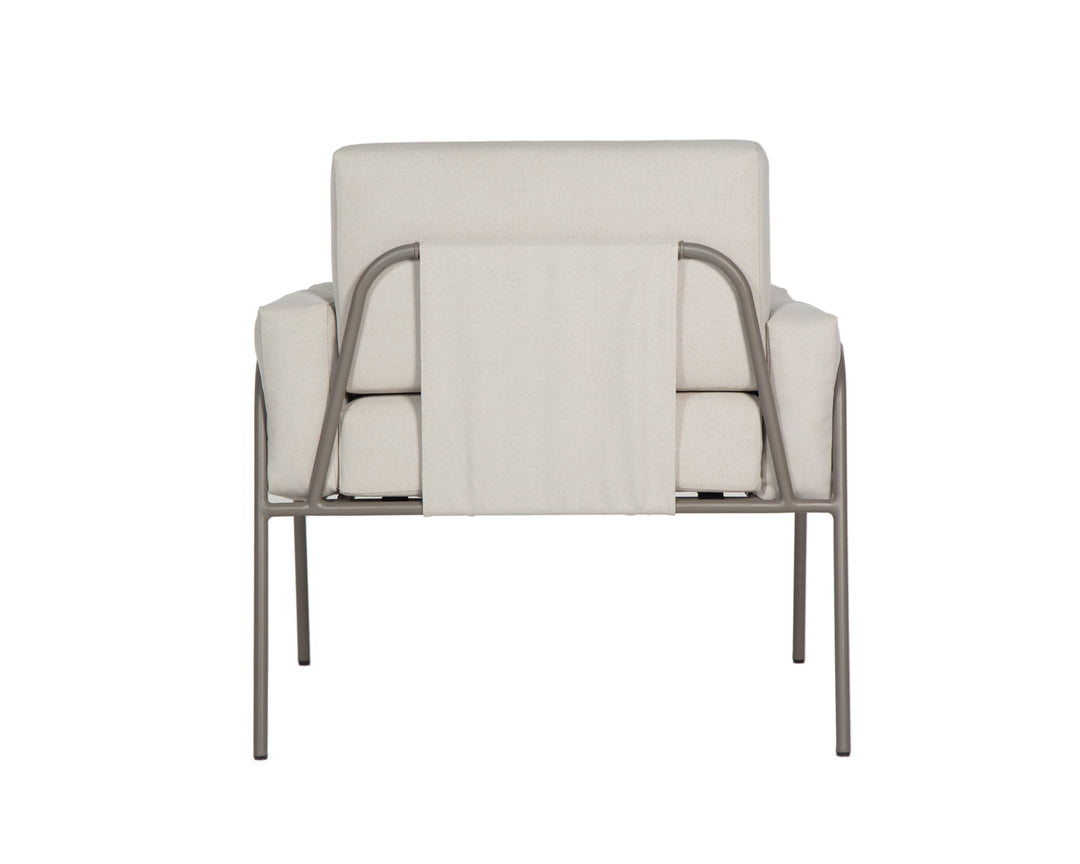 Izzy Outdoor Lounge Chair