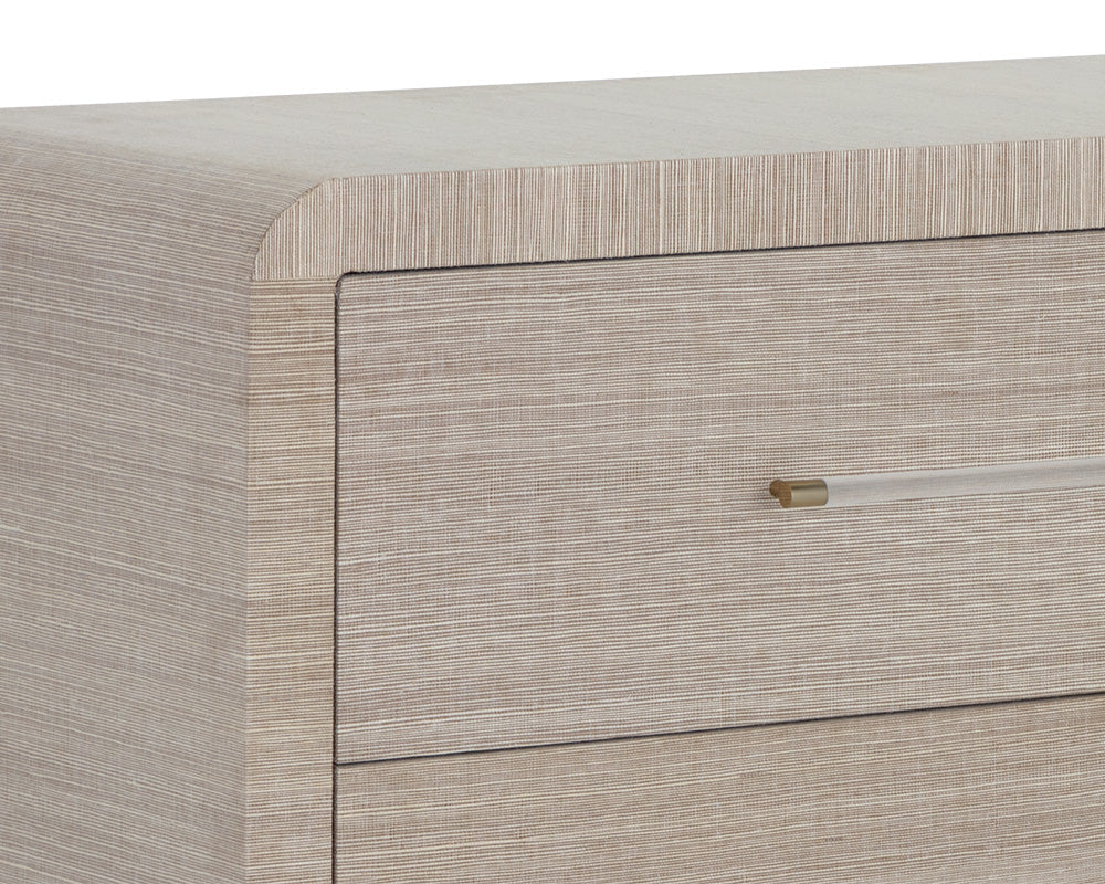 Selene Dresser